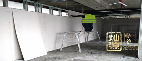 工程進(jìn)行時(shí)!港龍航空辦公室裝修通過(guò)“放線(xiàn)”細(xì)節(jié)看