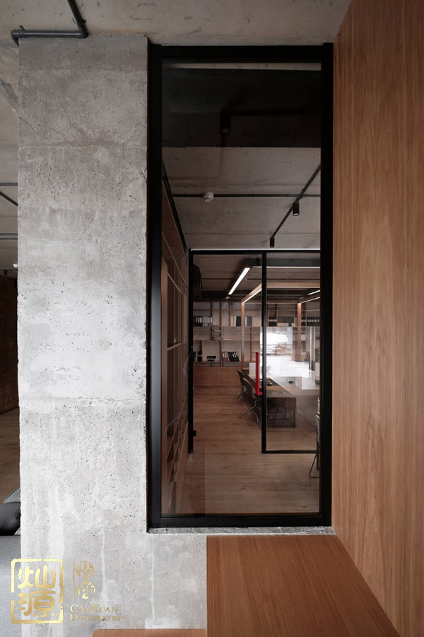 溫暖人性的工業(yè)風簡約辦公室設計賞析