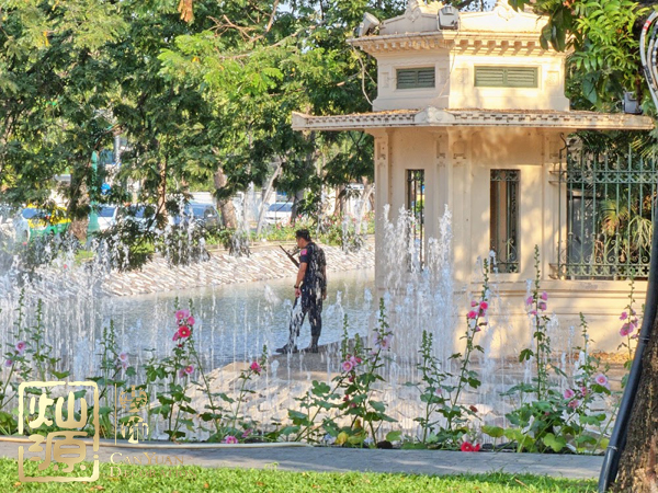 泰國(guó)國(guó)王公開納妃 【多圖】扒一扒你不知道的泰國(guó)國(guó)王貴妃居住王宮照片