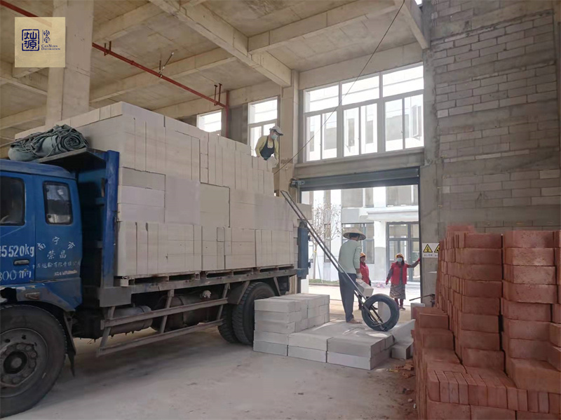 南寧辦公室裝修公司&mdash;燦源裝飾施工現(xiàn)場(chǎng)