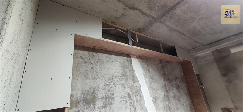 開裂變形？辦公室裝修設(shè)計(jì)頻繁出現(xiàn)問題！到底因何而起？