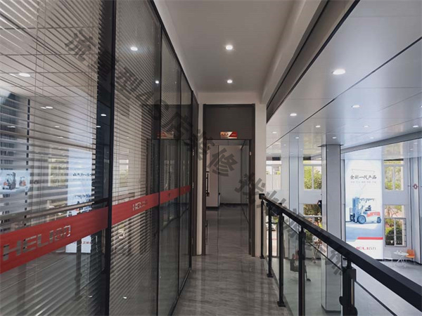 廣西合力叉車(chē)4s店裝修實(shí)景圖&mdash;燦源裝飾